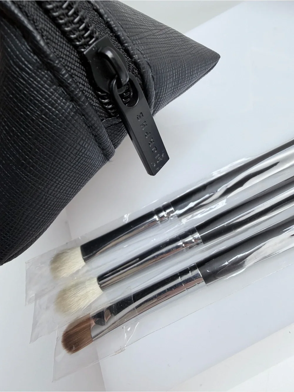 Morphe Set of 3 Brushes and Case NEW Sizes M433 | M441 | & M167